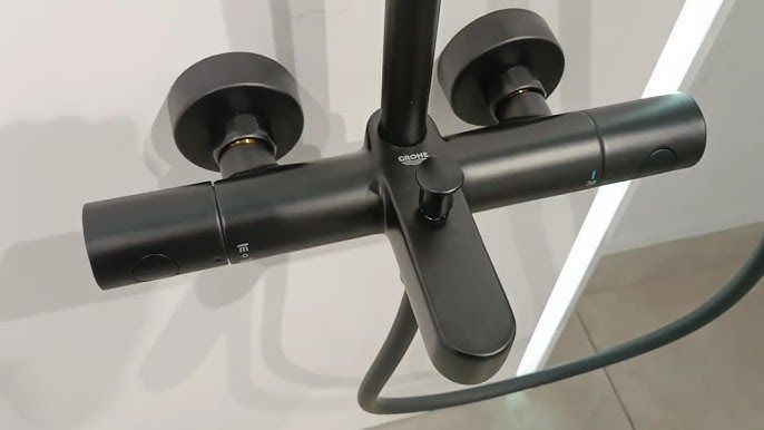 Душевая система Grohe Tempesta System 250 Cube с термостатом для ванны, черная матовая (266912431) 266912431 фото